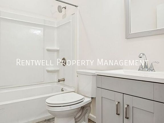 4th image of 118 N 2nd Ave #9