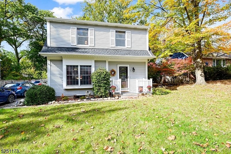1st image of 53 Seminole Ave