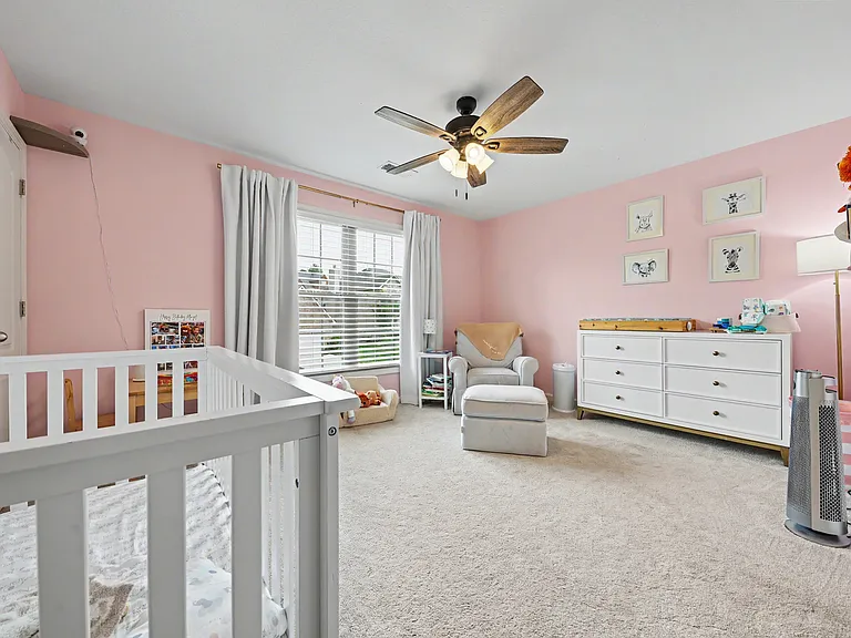 1147 Looking Glass Ln — Photo 19
