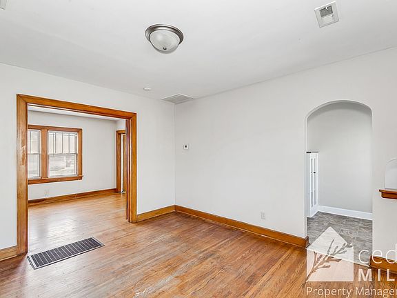 3rd image of 401 N Hillside Ave #3
