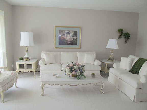 4th image of 22136 Wingate Ct