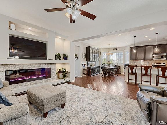 3rd image of 3672 Champagne Avenue
