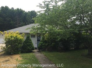 389 Erieview Blvd, Sheffield Lake, OH