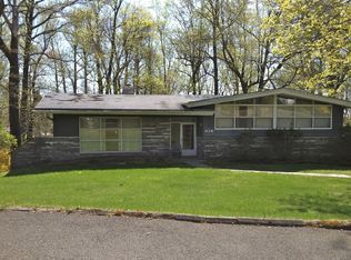 376 New Providence Rd, Mountainside, NJ 07092