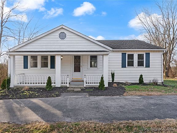 3rd image of 1615 Wiseman Road SE