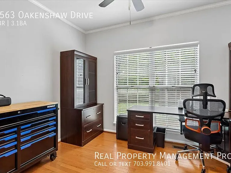 9563 Oakenshaw Dr — Photo 10