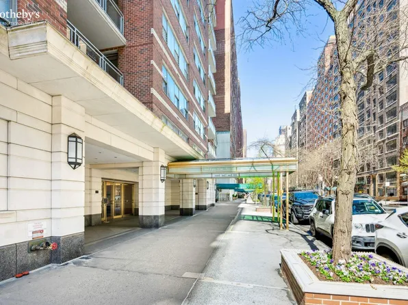 360 East 72nd Street A701 image 9 of 9
