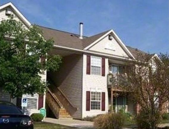 2nd image of 216 Crystal Point Dr