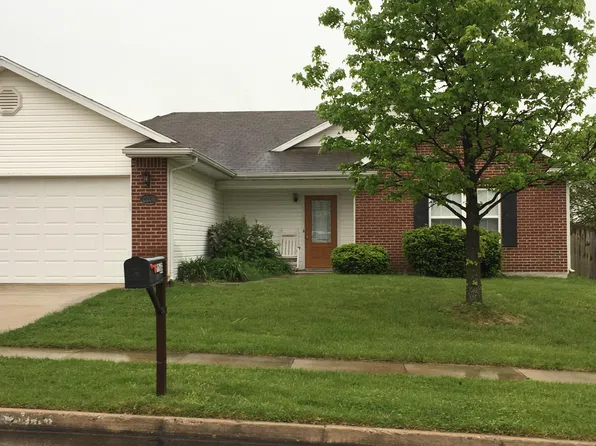 2206 Windstone Dr, Columbia, MO 65201