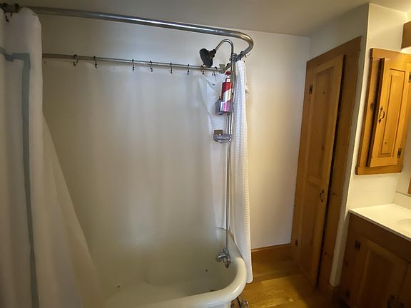 5th image of 81 Tremont St #2