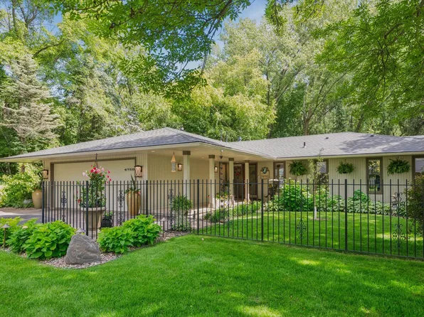 4755 Regents Walk, Shorewood, MN 55331