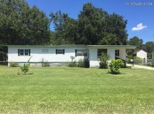 108 Smith Ln, Crescent City, FL 32112