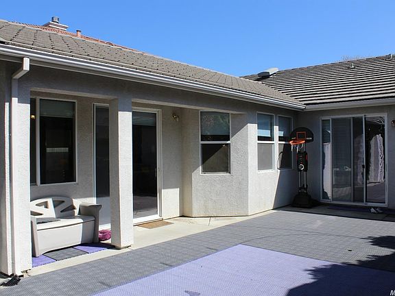 4th image of 350 Barnhart Cir