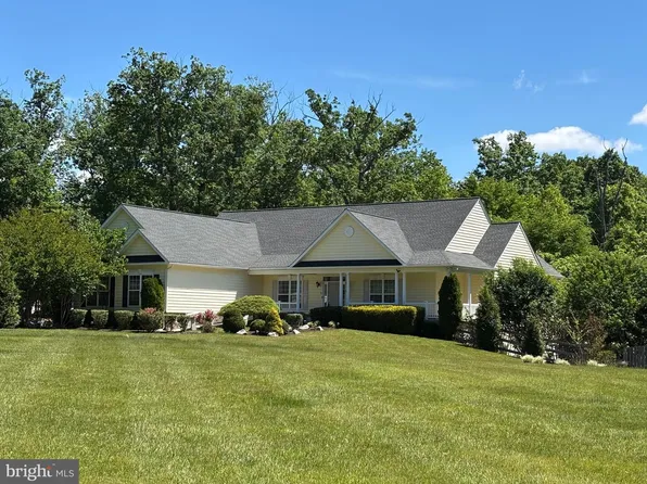 320 Gentle Breeze Cir, Fredericksburg, VA 22406