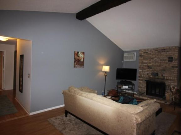 3rd image of 816 Old Settlers Trl APT 5