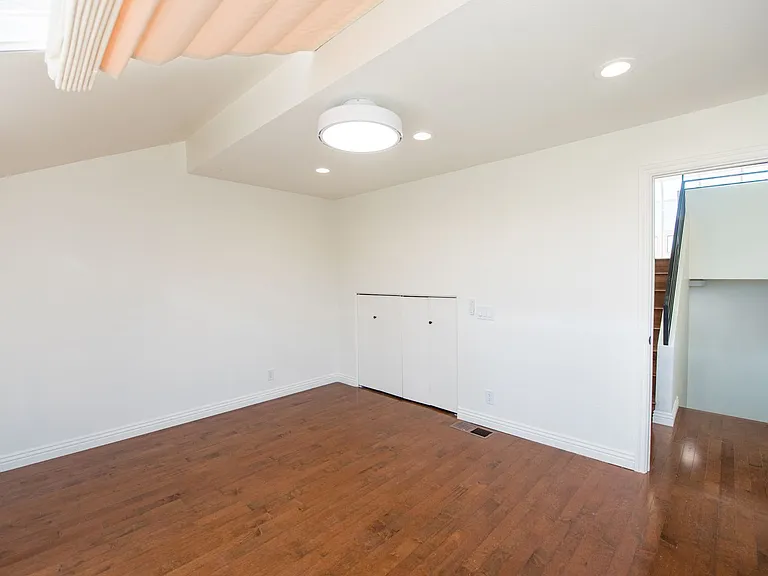 3299 Tempe Dr — Photo 37