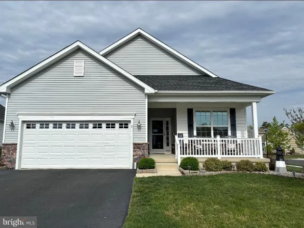 2 Carlton Ct, Barnegat, NJ 08005