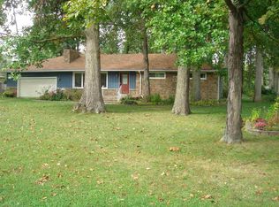 3021 Oakwood Dr, Fort Wayne, IN 46816