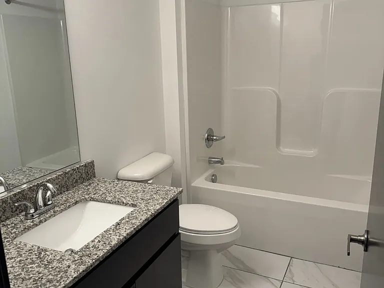 Pilot Place — Photo 29