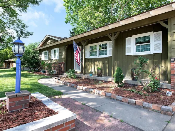 2237 N Hyacinth Ln, Wichita, KS 67204