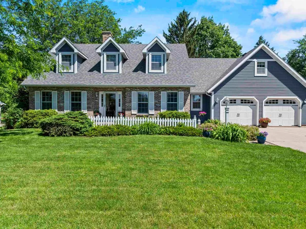 604 South St, Deforest, WI 53532