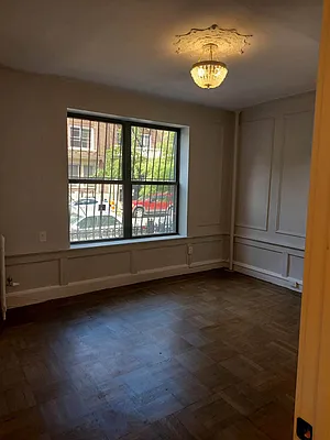 Rented by Delmark Realty LLC | media 7