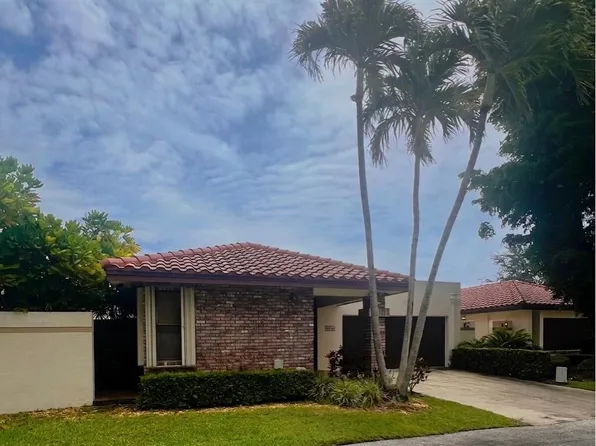 6926 Palmar Court, Boca Raton, FL 33433