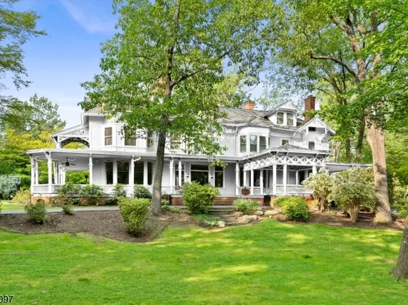 40 Highland Ave, Millburn Twp., NJ 07078