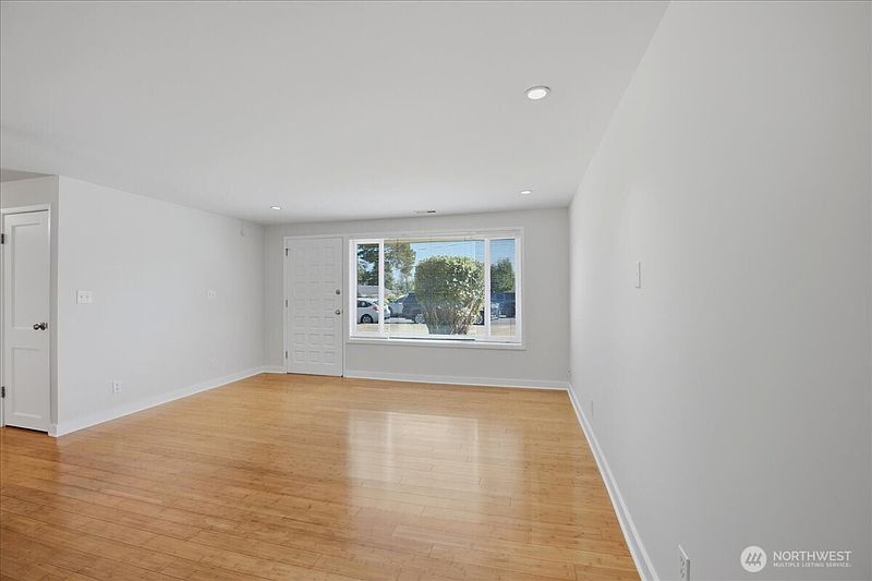 3rd image of 5603 240th Street SW