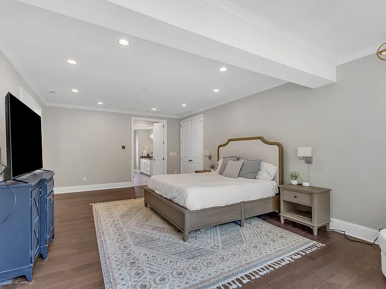 7304 Hasentree Club Dr — Photo 49