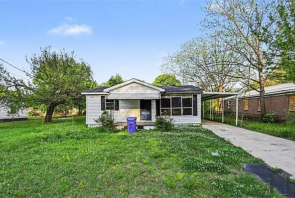 4 bed, 1232 sqft, $1,300 — Photo 1