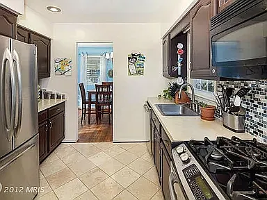 1911 Hillside Dr — Photo 19