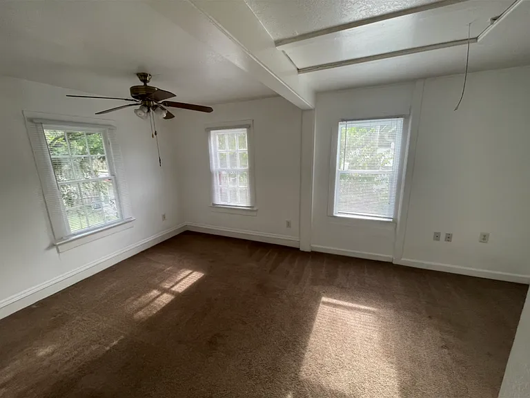 1107 Webster St #B — Photo 7