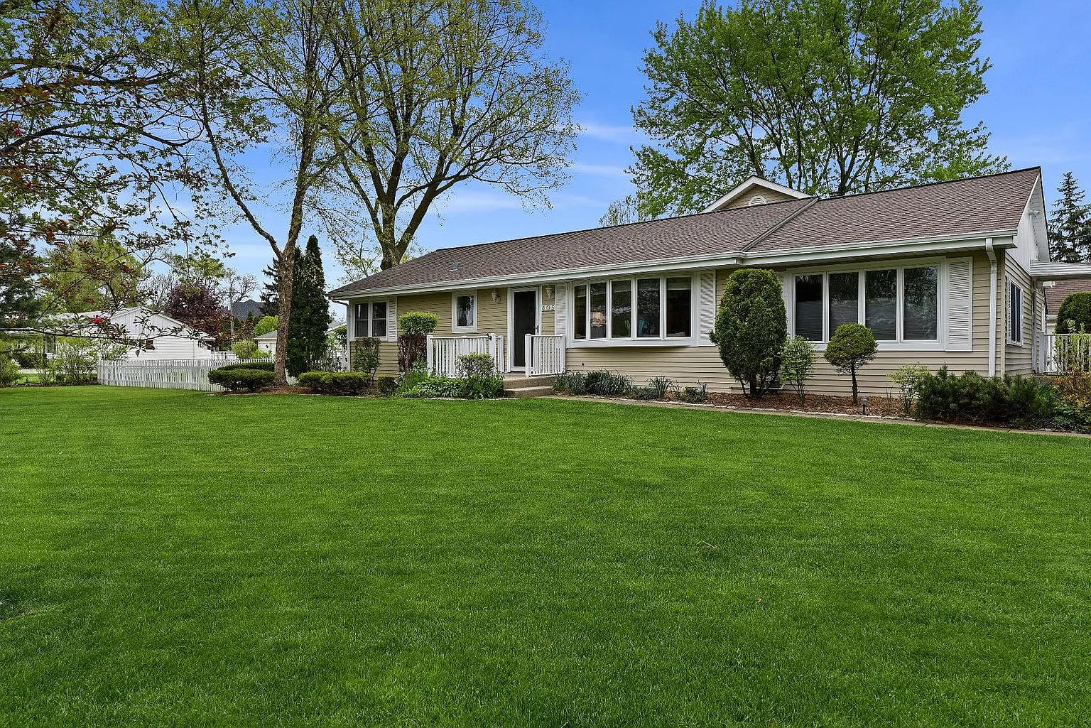 405 67th Ct photo 1