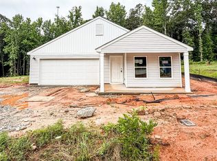 102 Heatherwood Dr, Gray Court, SC 29645