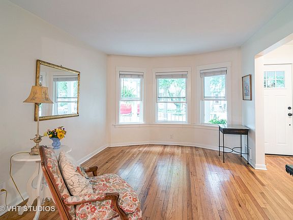 3rd image of 732 S Cuyler Ave