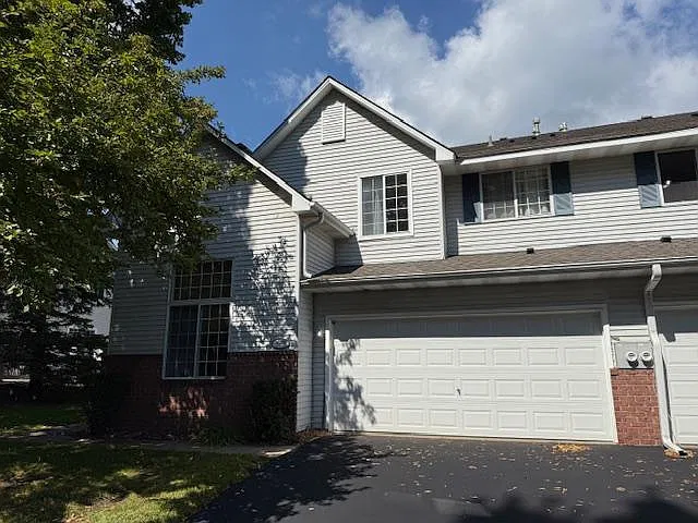 14378 Raymond Ln