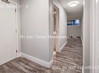 105 Dixon St #6, Kitchener, ON N2G3E8