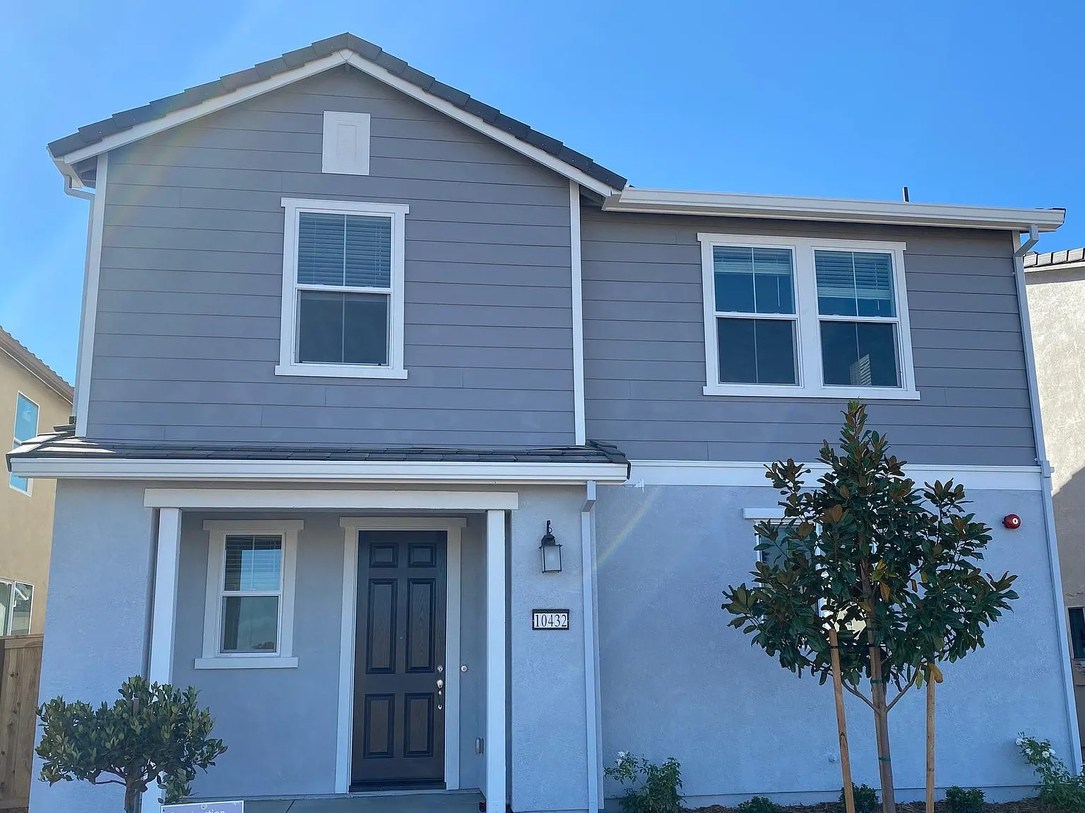 3 bed, 2.5 bath, 1887 sqft, $3,000 — Photo 1