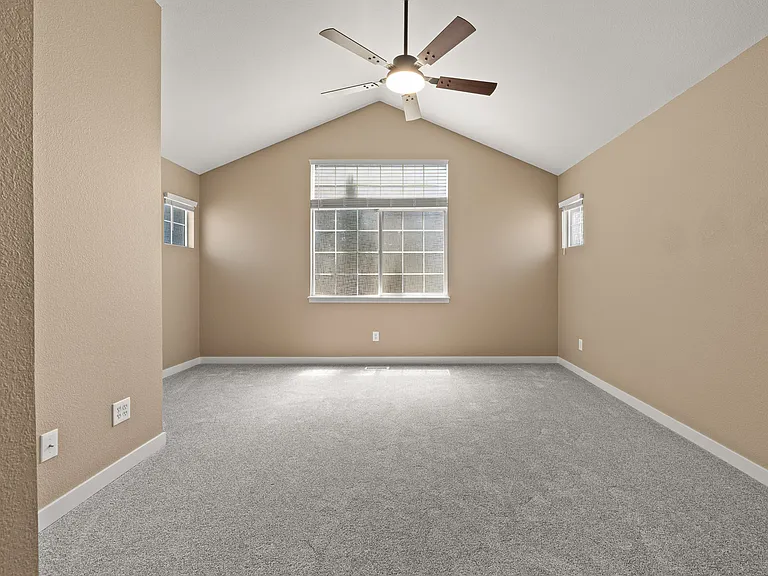 250 Rock Bridge Ln — Photo 37