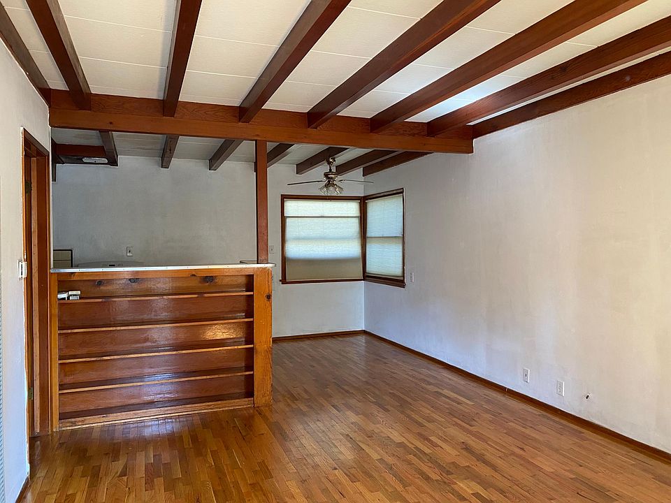 2nd image of 11 E Fern Ave