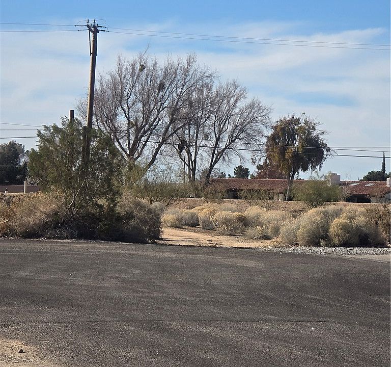 2nd image of 0 Tiger Tail Rd #15