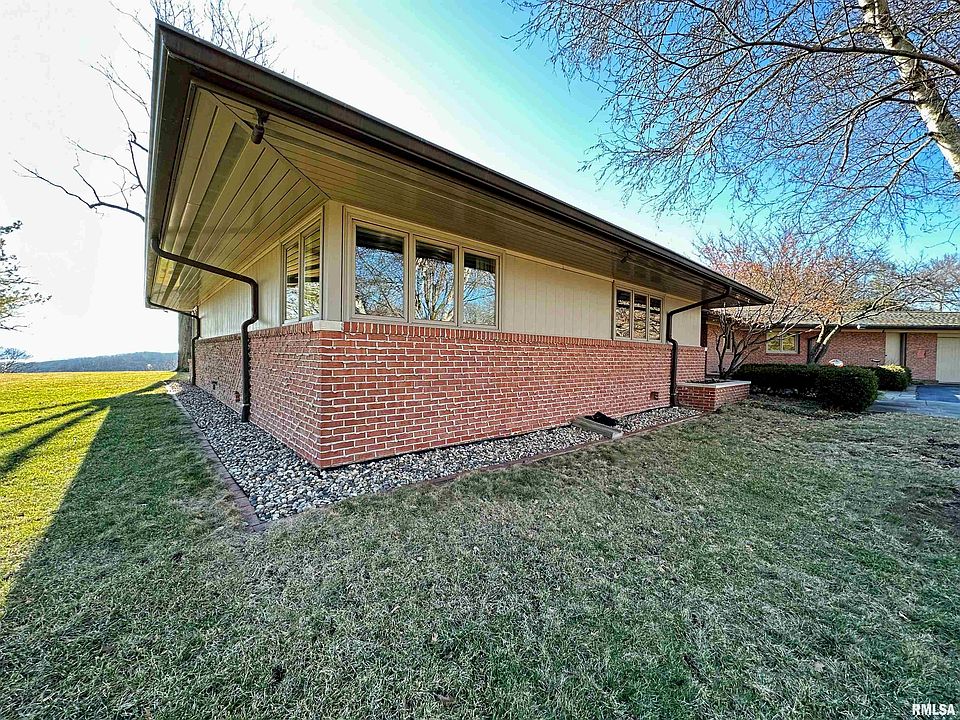 390 E High Point Rd, Peoria, IL 61614 Zillow