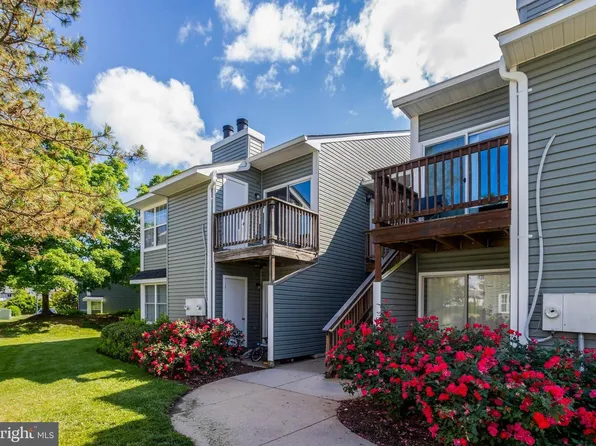 8627 Beekman Pl Suite 27C, Alexandria, VA 22309