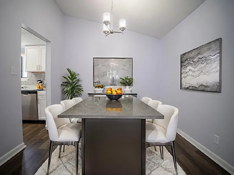 Aura Apartments — Photo 30