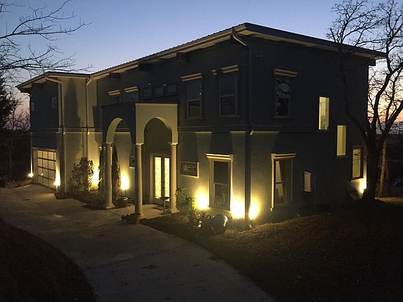 3rd image of 6 Oak Bluff Dr
