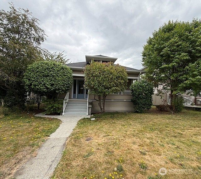 1st image of 2121 Hoyt Avenue