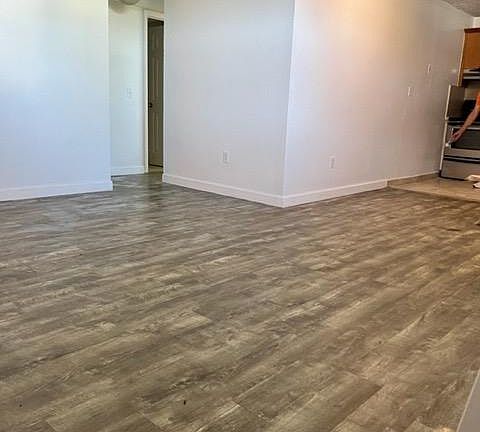 4th image of 1801 S Treasure Dr APT 515