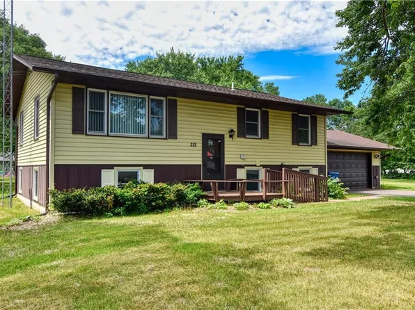 312 South 1st Street #1, Cameron, WI 54822