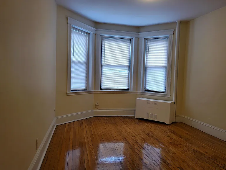 31P #12 Living Room